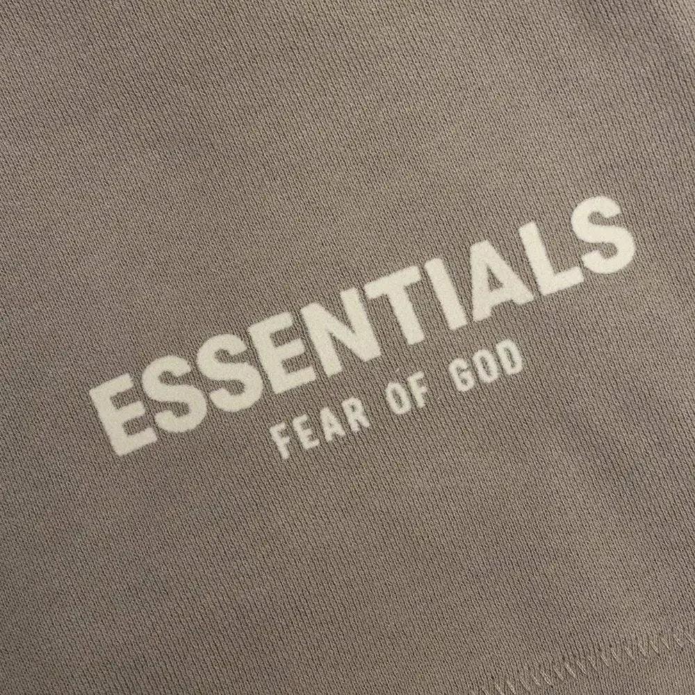 Fear of God Essentials Shorts Desert Taupe - Image 3